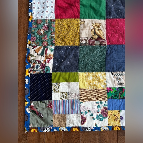Colorful Patchwork Quilt - Picture 2 of 8